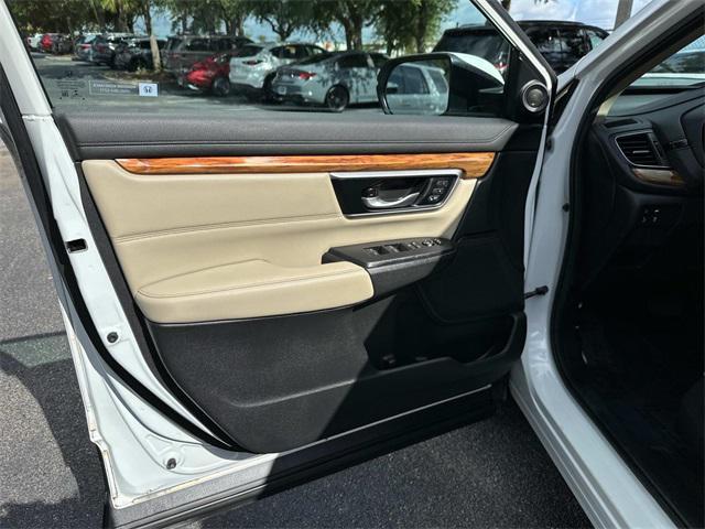 Photo of 2020 Platinum White Pearl Honda CR-V