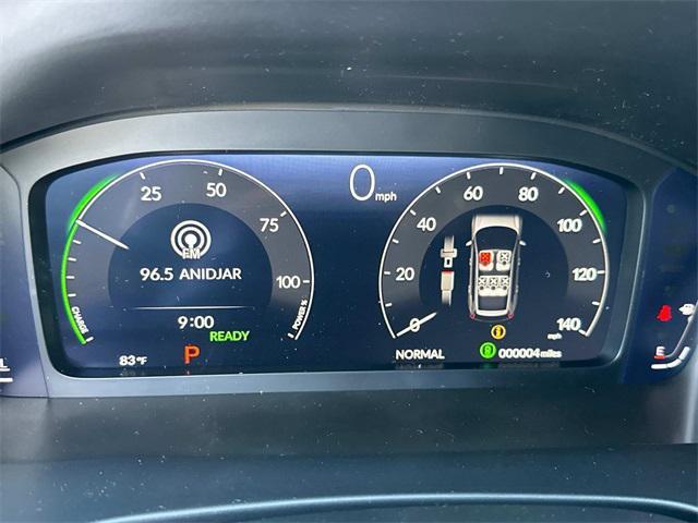 Photo of 2026 Platinum White Honda CR-V Hybrid