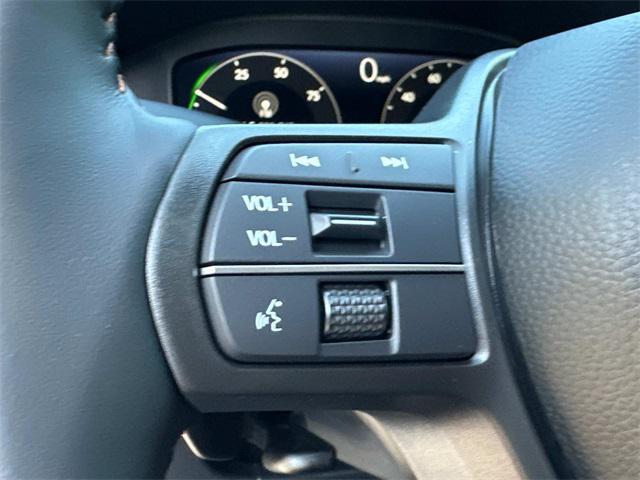 Photo of 2026 Platinum White Honda CR-V Hybrid