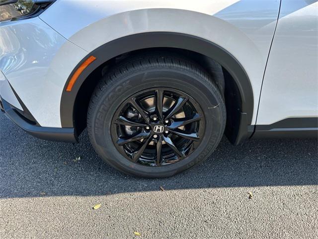 Photo of 2026 Platinum White Honda CR-V Hybrid