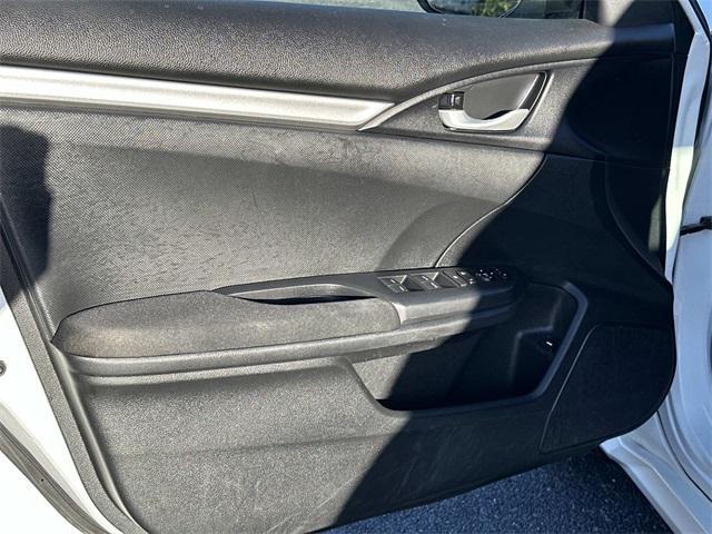 Photo of 2019 Platinum White Honda Civic