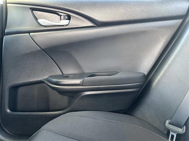 Photo of 2019 Platinum White Honda Civic