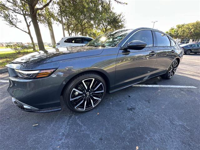 Photo of 2025 Urban Gray Pearl Honda Accord