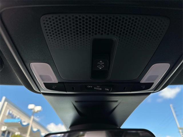 Photo of 2025 Platinum White Honda Civic Hybrid