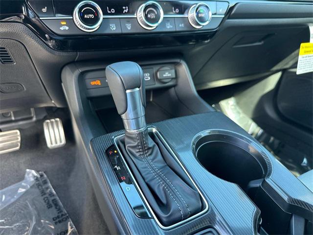 Photo of 2025 Platinum White Honda Civic Hybrid