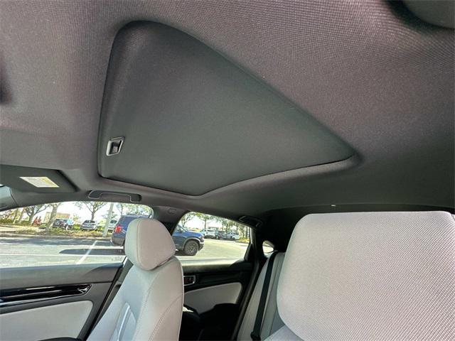 Photo of 2025 Platinum White Honda Civic Hybrid