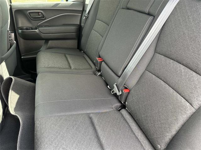Photo of 2025 Platinum White Honda Ridgeline