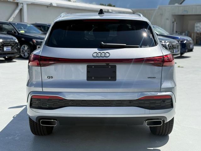 Photo of 2025 Florett Silver Metallic Audi Q5