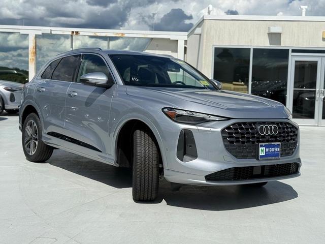 Photo of 2025 Florett Silver Metallic Audi Q5