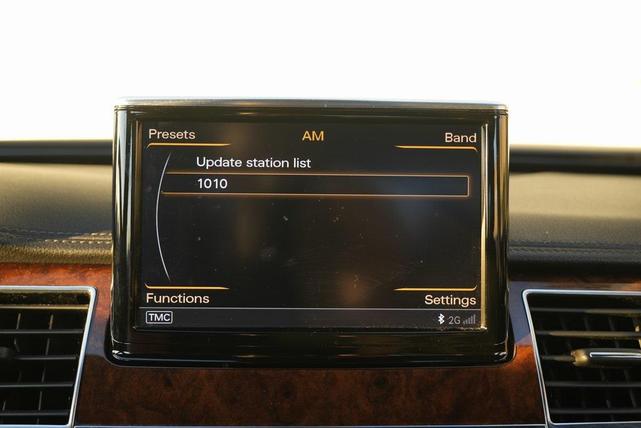 Photo of 2013 Phantom Black Pearl Audi A8