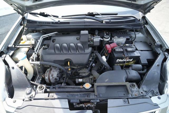 Photo of 2010 Magnetic Gray Metallic Nissan Sentra