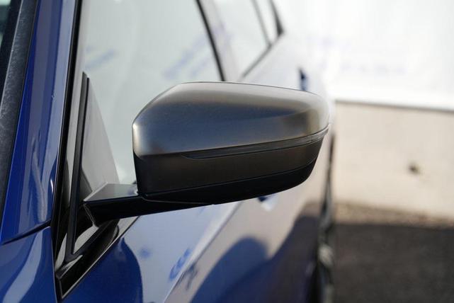 Photo of 2020 Portimao Blue Metallic BMW M340