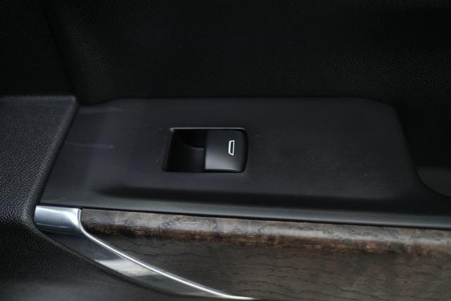 Photo of 2021 White Frost Tricoat GMC Sierra 1500