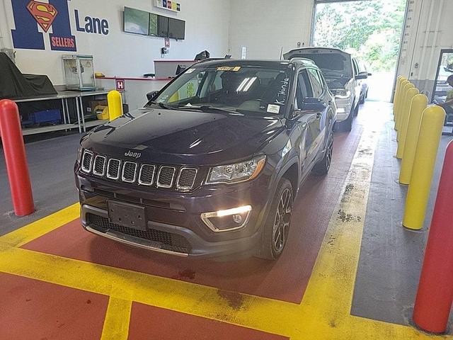 Photo of 2018 Jazz Blue Pearlcoat Jeep Compass