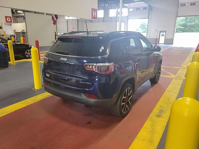 Photo of 2018 Jazz Blue Pearlcoat Jeep Compass