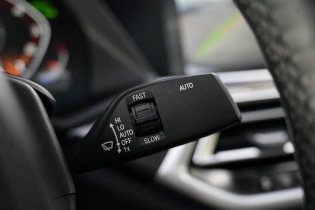 Photo of 2022 Arctic Gray Metallic BMW X6