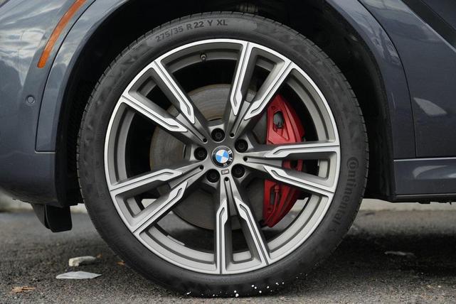 Photo of 2022 Arctic Gray Metallic BMW X6