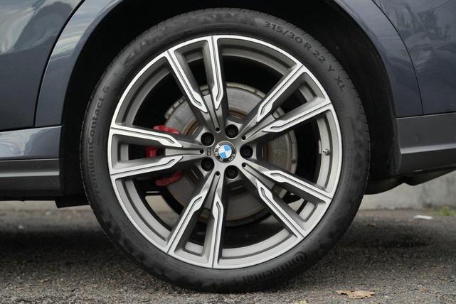 Photo of 2022 Arctic Gray Metallic BMW X6