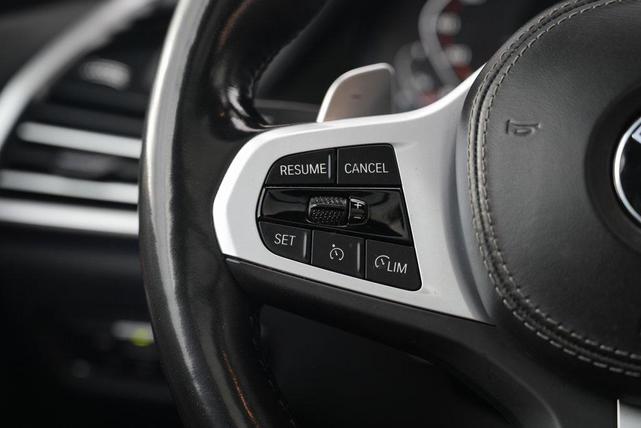 Photo of 2022 Arctic Gray Metallic BMW X6