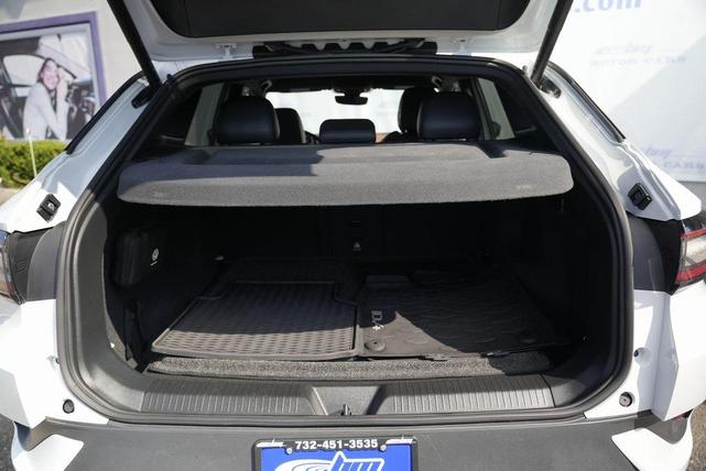 Photo of 2021 White Volkswagen ID.4