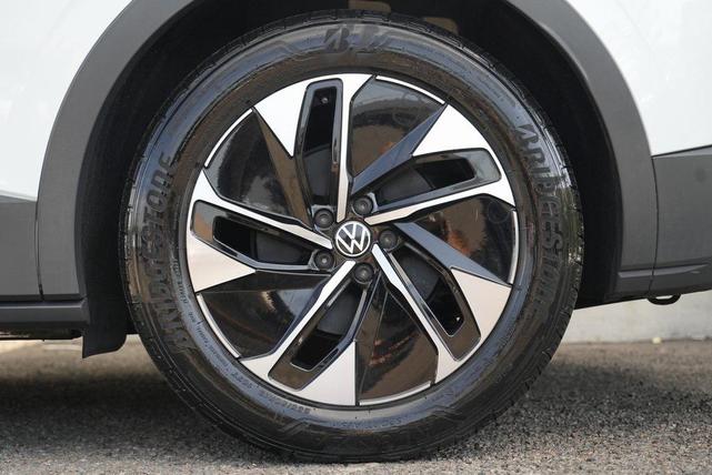 Photo of 2021 White Volkswagen ID.4