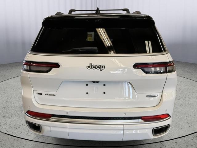 Photo of 2021 Bright White Clearcoat Jeep Grand Cherokee L
