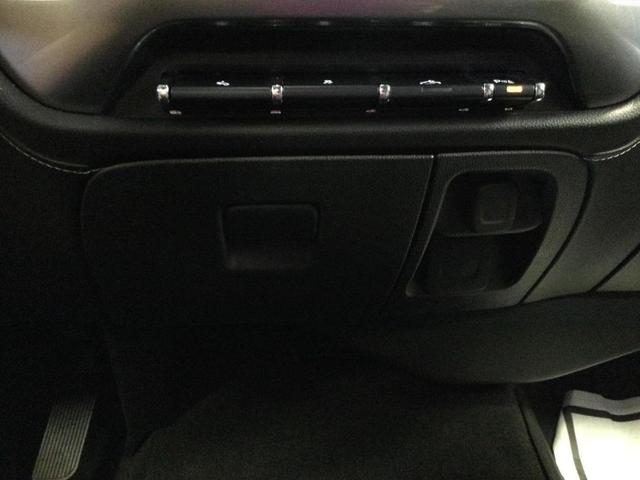 Photo of 2018 Summit White Chevrolet Silverado 1500