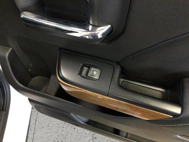 Photo of 2018 Summit White Chevrolet Silverado 1500