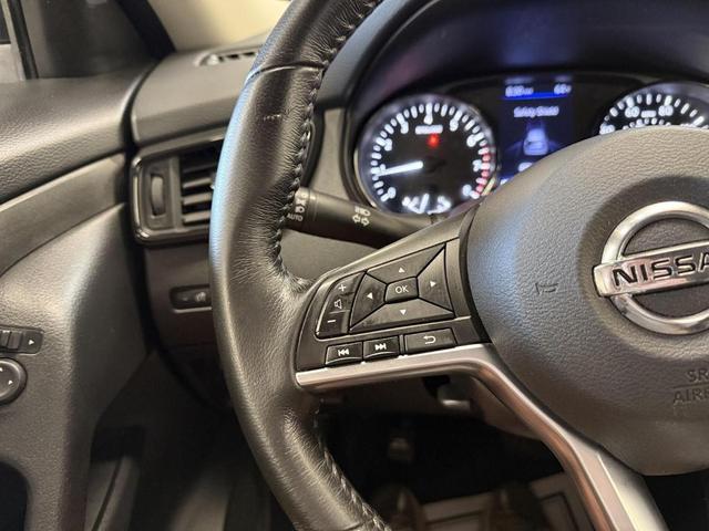 Photo of 2018 Caspian Blue Nissan Rogue