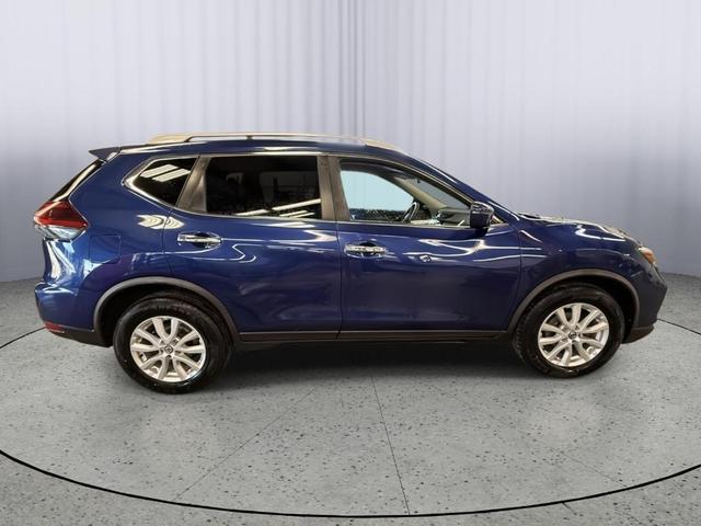 Photo of 2018 Caspian Blue Nissan Rogue