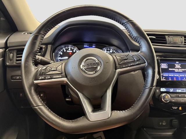 Photo of 2018 Caspian Blue Nissan Rogue