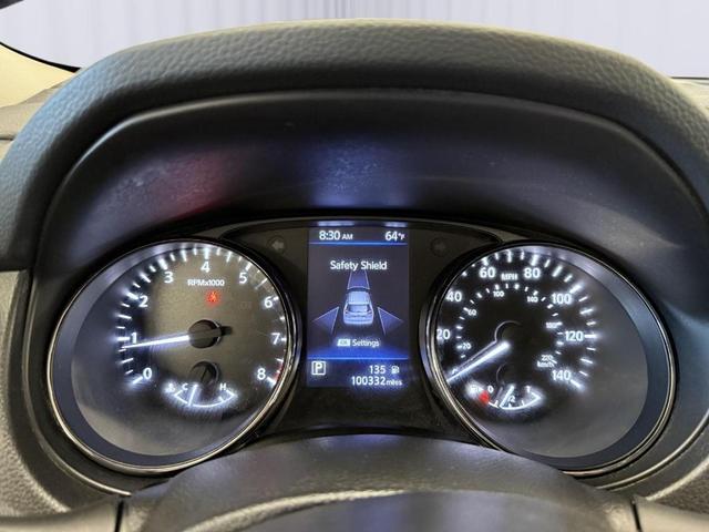Photo of 2018 Caspian Blue Nissan Rogue