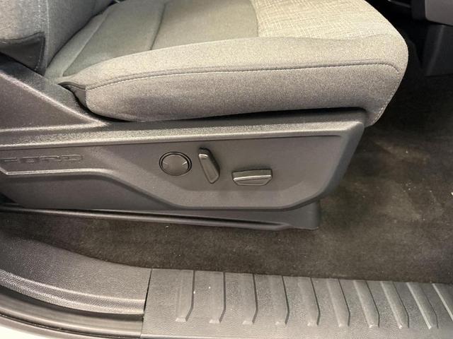 Photo of 2022 Oxford White Ford F-150
