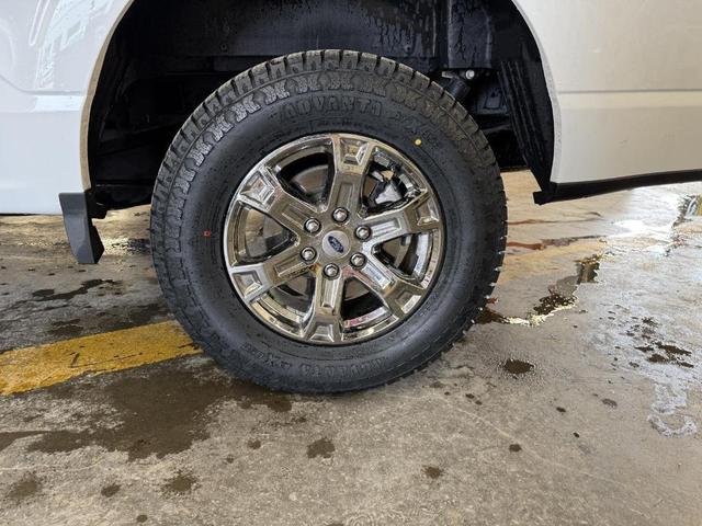 Photo of 2022 Oxford White Ford F-150