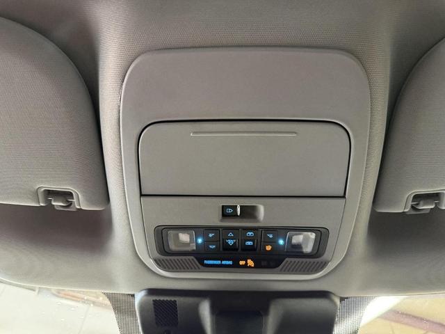 Photo of 2022 Oxford White Ford F-150