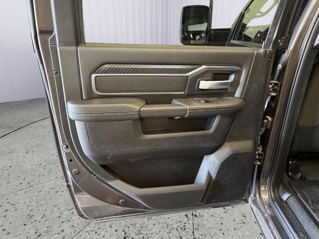 Photo of 2025 Granite Crystal Clearcoat Metallic RAM 2500