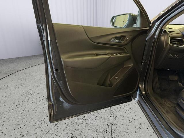 Photo of 2023 Gray Chevrolet Equinox