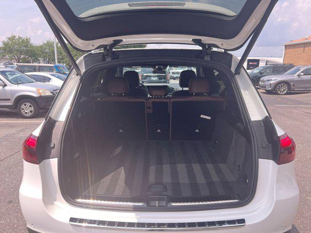 Photo of 2024 White Mercedes-Benz GLE 350