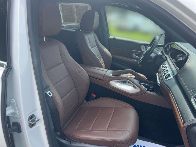 Photo of 2024 White Mercedes-Benz GLE 350