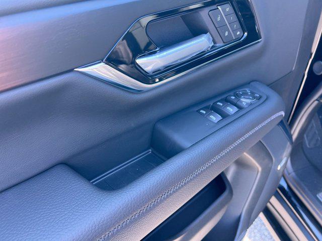 Photo of 2026 Onyx Black GMC Yukon XL