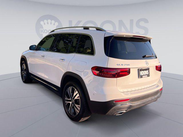Photo of 2025 White Mercedes-Benz GLB 250