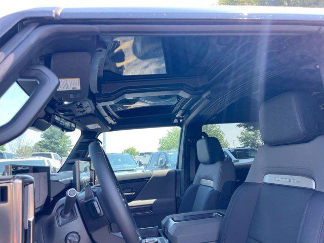 Photo of 2025 Void Black GMC HUMMER EV SUV