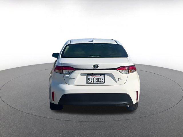 Photo of 2025 Ice Cap Toyota Corolla Hybrid