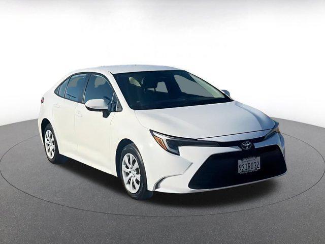 Photo of 2025 Ice Cap Toyota Corolla Hybrid