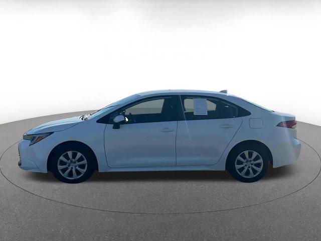 Photo of 2025 Ice Cap Toyota Corolla Hybrid