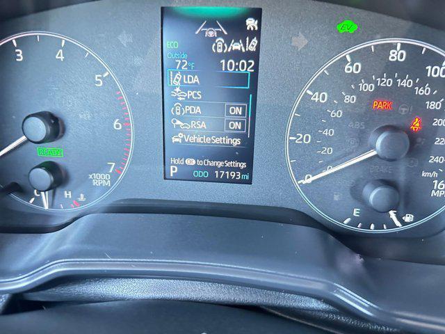 Photo of 2025 Ice Cap Toyota Corolla Hybrid