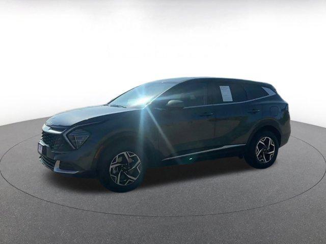 Photo of 2024 Gravity Gray Kia Sportage