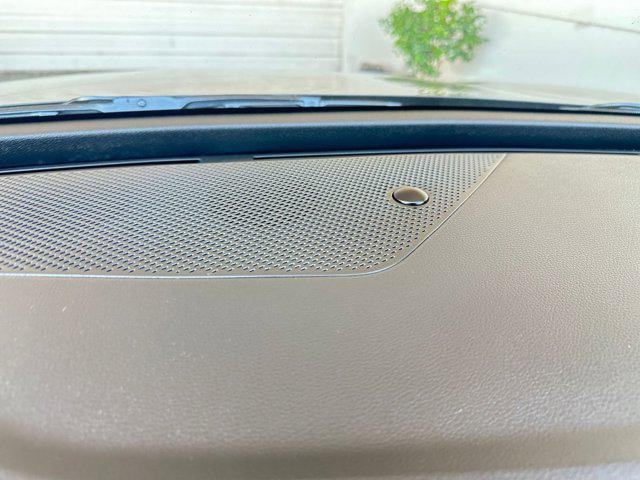 Photo of 2024 Gravity Gray Kia Sportage