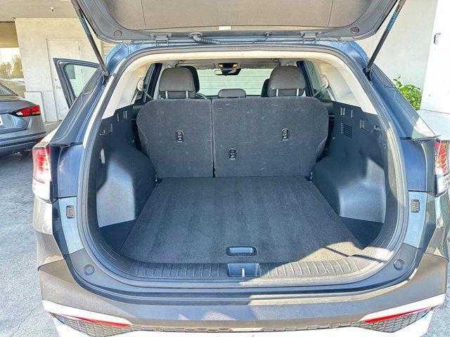 Photo of 2024 Gravity Gray Kia Sportage