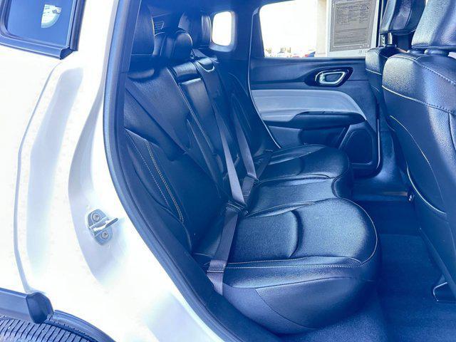 Photo of 2025 Bright White Clearcoat Jeep Compass